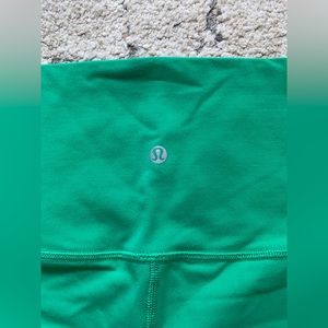 Lululemon legging shorts